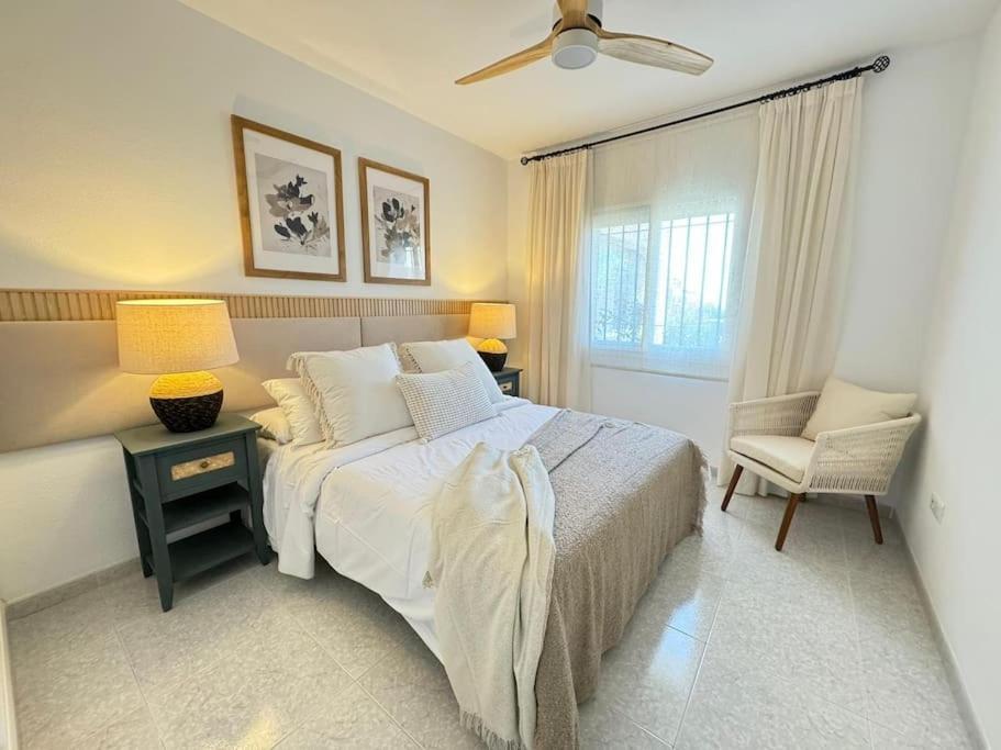 Nuevo Torrox Deluxe Beach & Piscina Exteriör bild