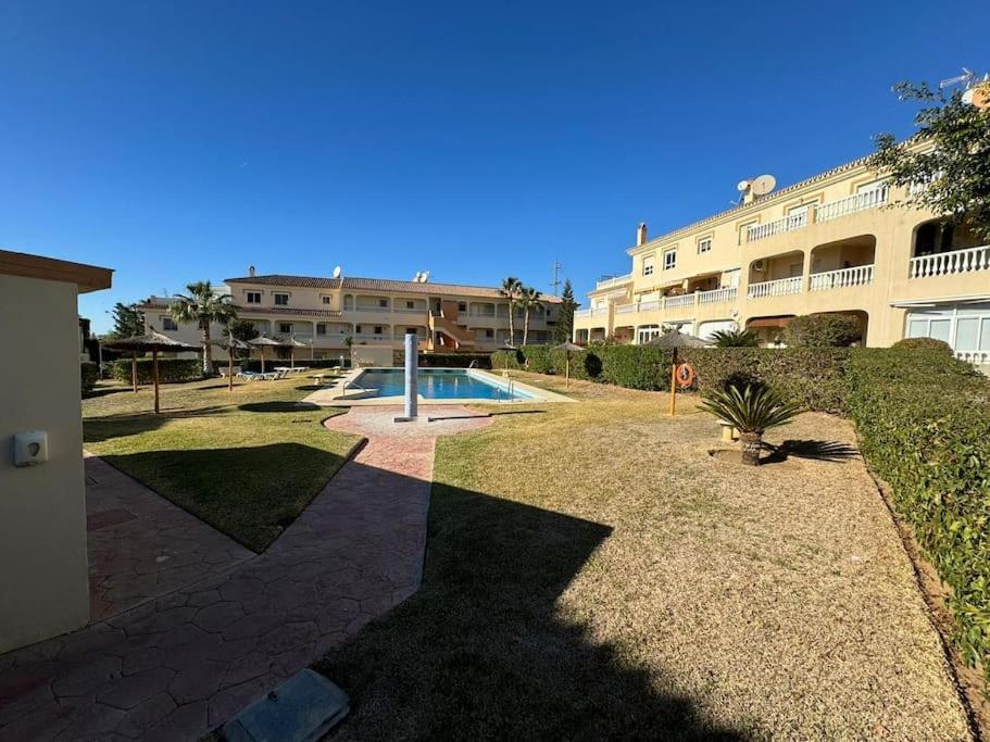 Nuevo Torrox Deluxe Beach & Piscina Exteriör bild